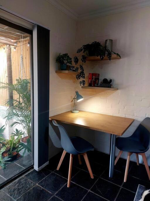 Hide Away On 21 Appartement Mosselbaai Buitenkant foto